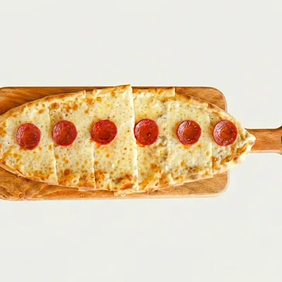 Sucuklu Kaşarlı Pide